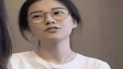 女主吃了春晚药第一集